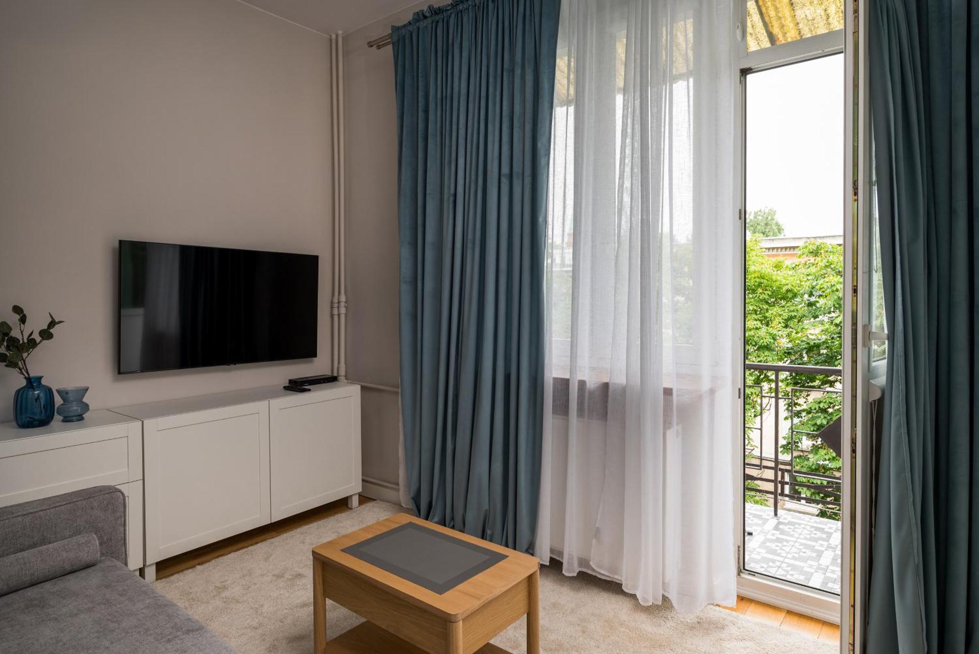 Wola Ratusz Homely Apartment Warszawa Exteriör bild